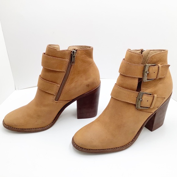 {Steve Madden}Trevur Double Buckle Ankle Boots - Picture 15 of 16